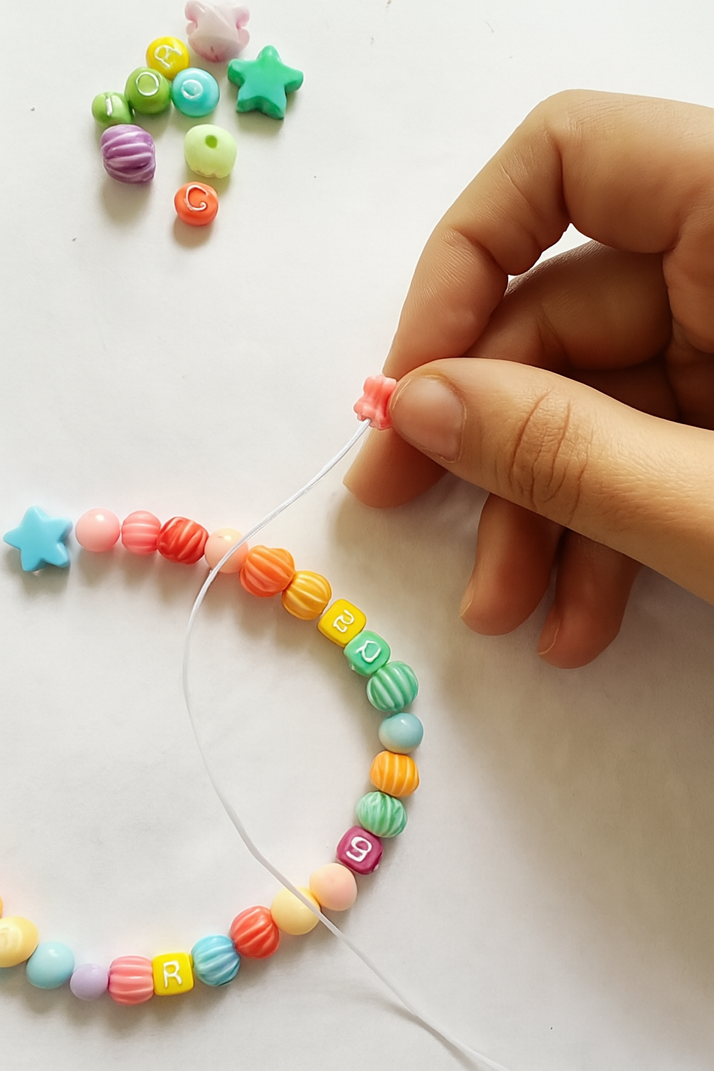 Colorful DIY Beads Kit – Large Beading Set For Crafts