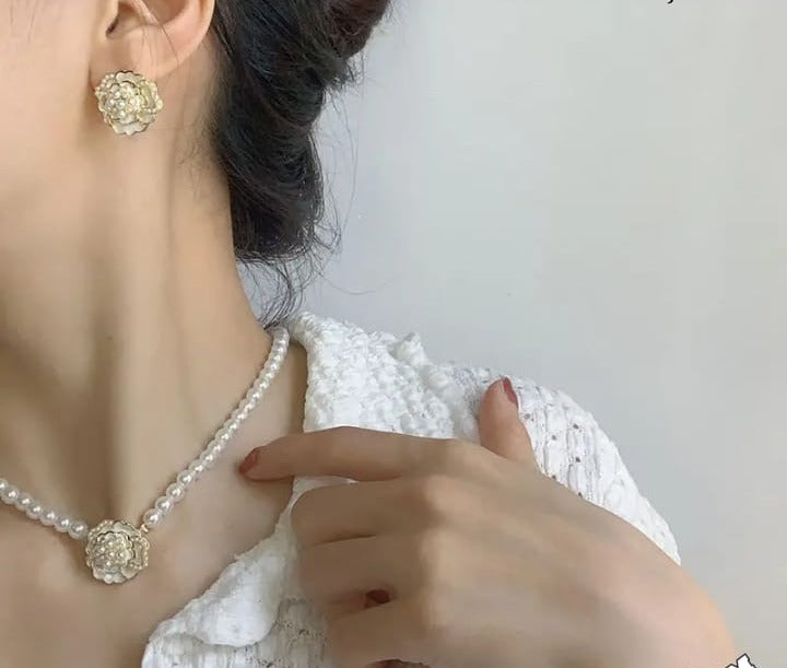 Elegant Flower Pearl Stone Jewelry Set for Women