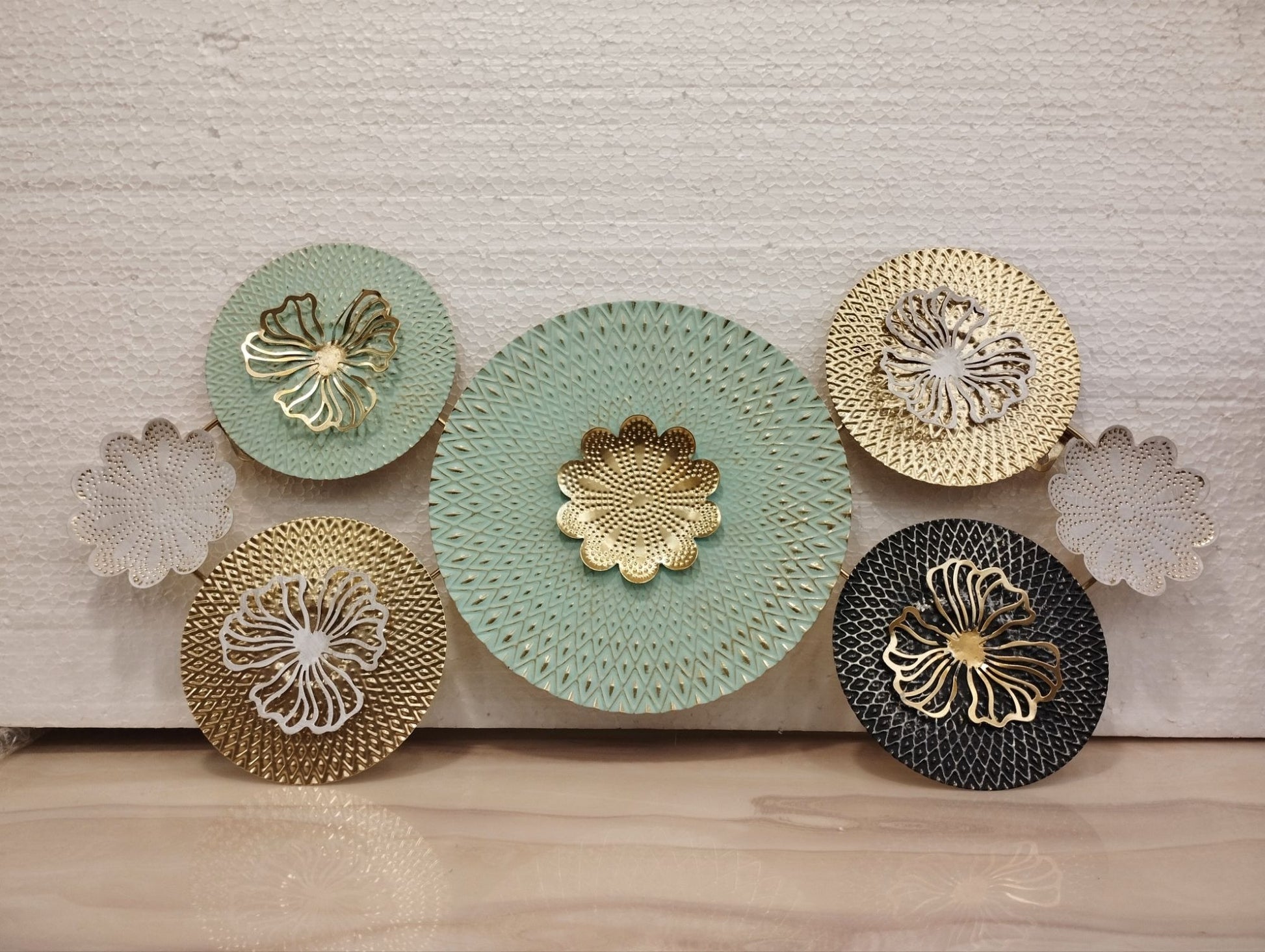 Elegant Metal Wall Decor For Home & Office