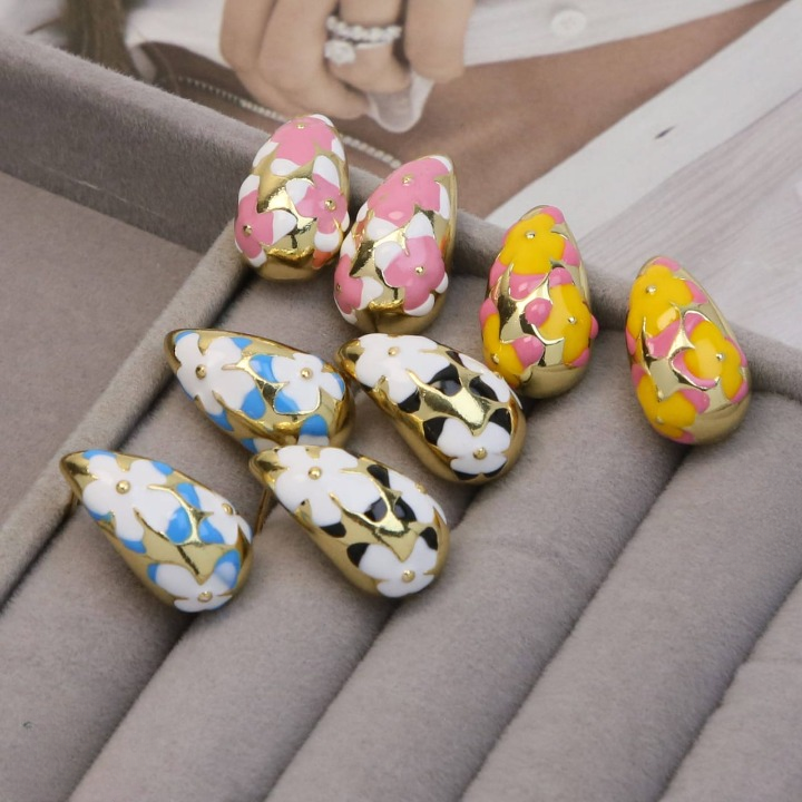 Flower Hollow Drop Earrings – Elegant Women’s Jewelry