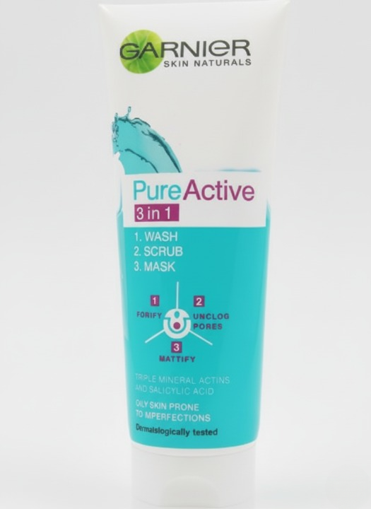 Garnier 3 in 1 Pure Active Face Wash – 100ml