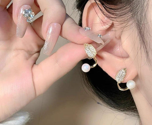 Leaf Pearl Earrings – Classy Feminine Jewelry for Women