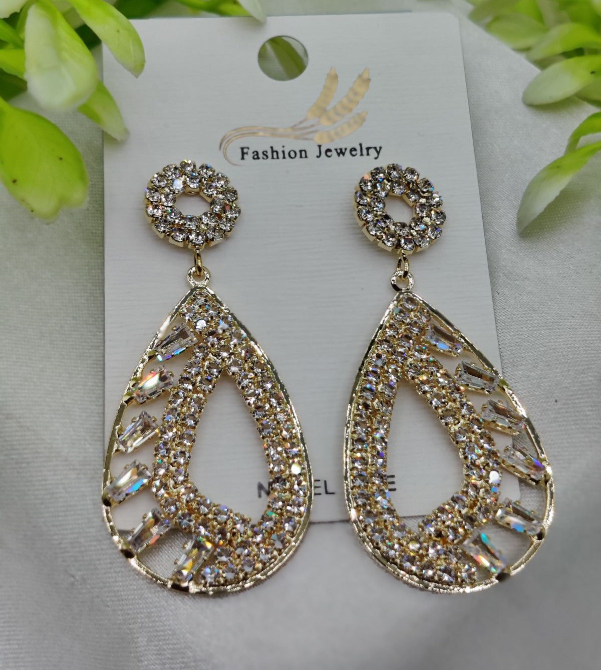 Sparkling Teardrop Crystal Earrings For Women - Gold