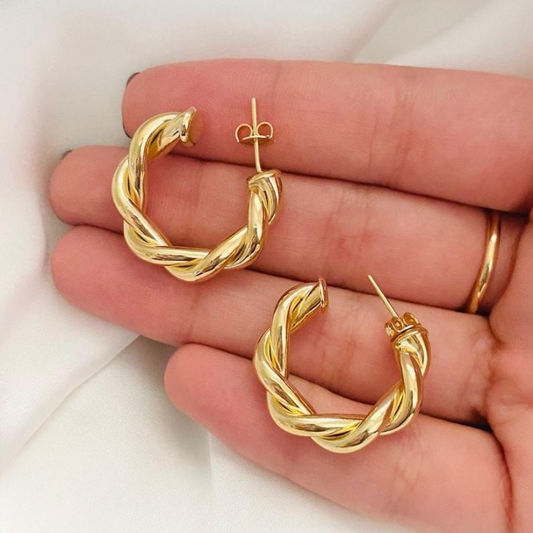 Twisted Sparkling Earrings – Elegant Women’s Fashion Jewelry