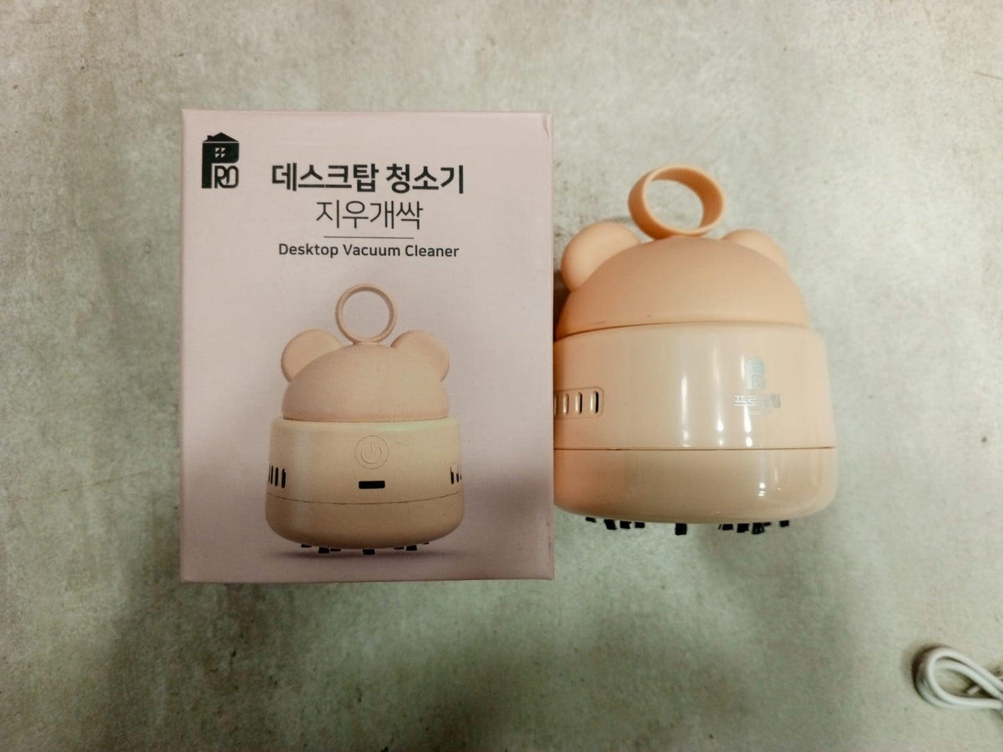 Mini Desktop Vacuum Cleaner – USB Rechargeable Dust Remover