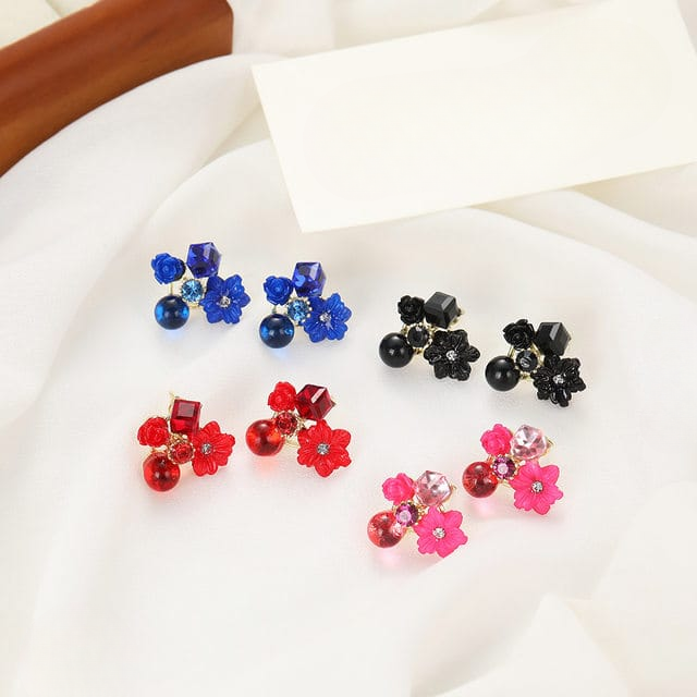 Flower Crystal Korean Earrings – Elegant Women’s Jewelry